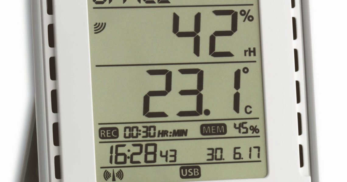 TFA Dostmann Trasmettitore termico igro con display, , per TFA Klimalogg Pro (bianco con custodia protettiva JM